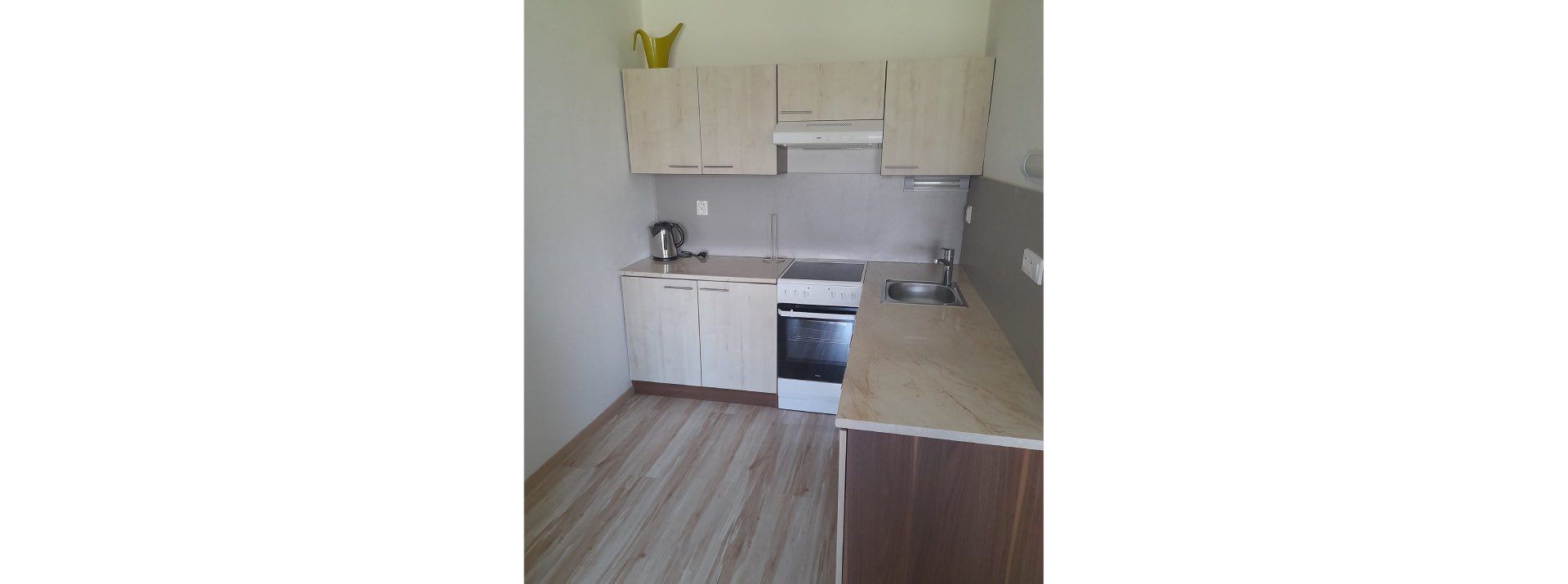najemborenovska3.jpg