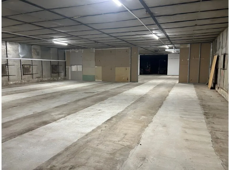 Pronájem haly 917 m² – Holešov, ul. Bořenovská