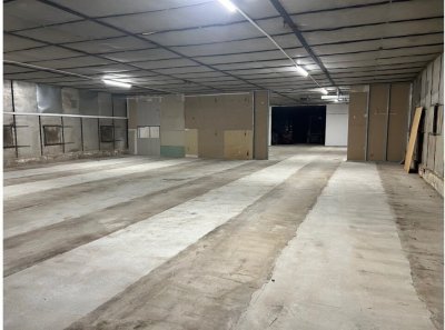 Pronájem haly 917 m² – Holešov, ul. Bořenovská
