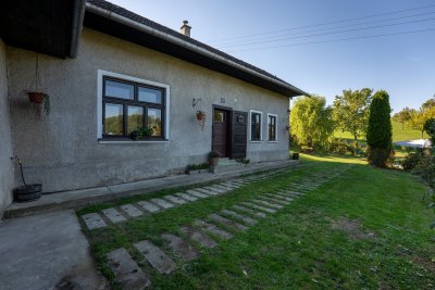 Prodej rodinného domu na samotě u Zlína, pozemek 6 424 m²