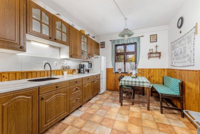 Prodej rodinného domu na samotě u Zlína, pozemek 6 424 m²