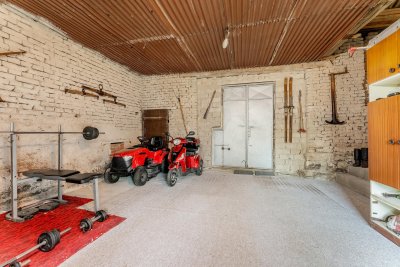 Prodej rodinného domu na samotě u Zlína, pozemek 6 424 m²