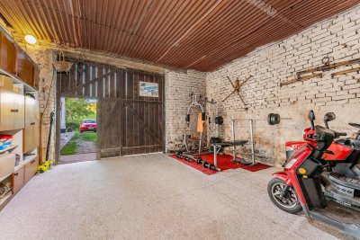 Prodej rodinného domu na samotě u Zlína, pozemek 6 424 m²